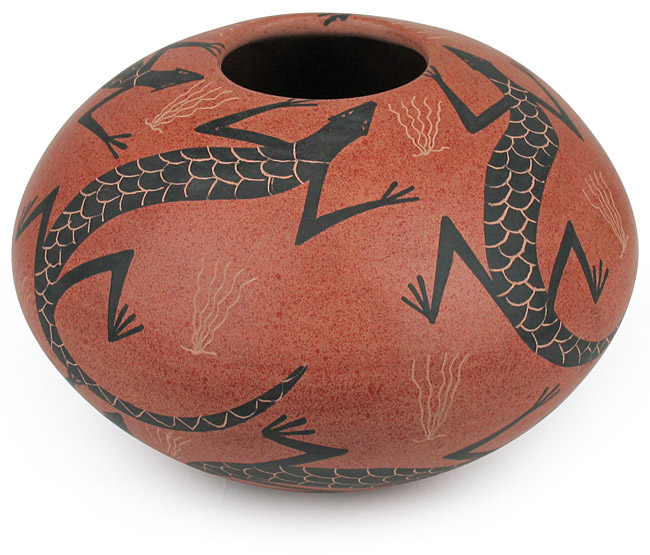 Small Mata Ortiz Southwest Lizard Pot